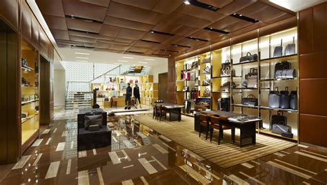 louis vuitton bloor|louis vuitton toronto premium outlet.